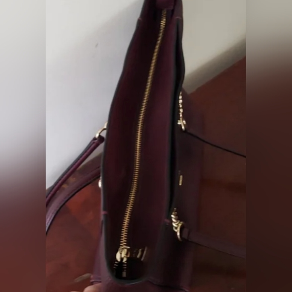 COACH OXBLOOD PEBBLED TURNLOCK CHAIN TOTE 57107 - Picture 5 of 8